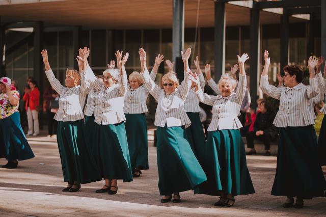 Senioru deju lielkoncerts "Sens tik sens ir tas stāsts"